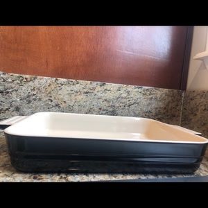 NEW Le Creuset baking dish Black